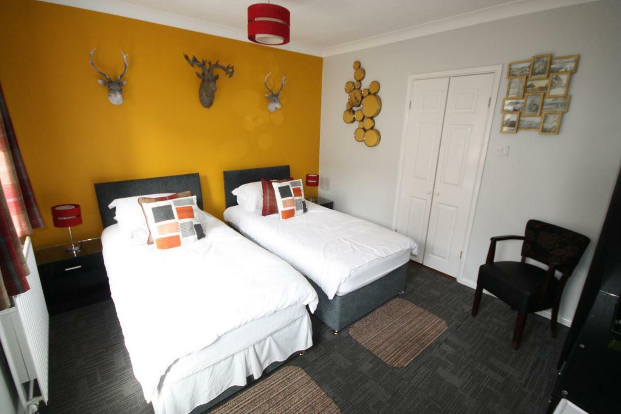 Red Lion 4*
